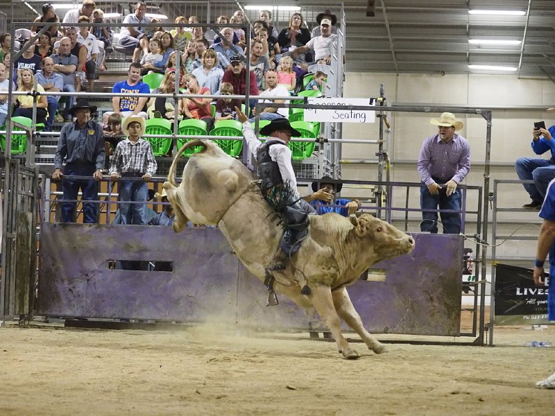 Manfield_2nd_round_140315_047.jpg - Pub Charity Ironman Bullride, Manfield 14 March 2015