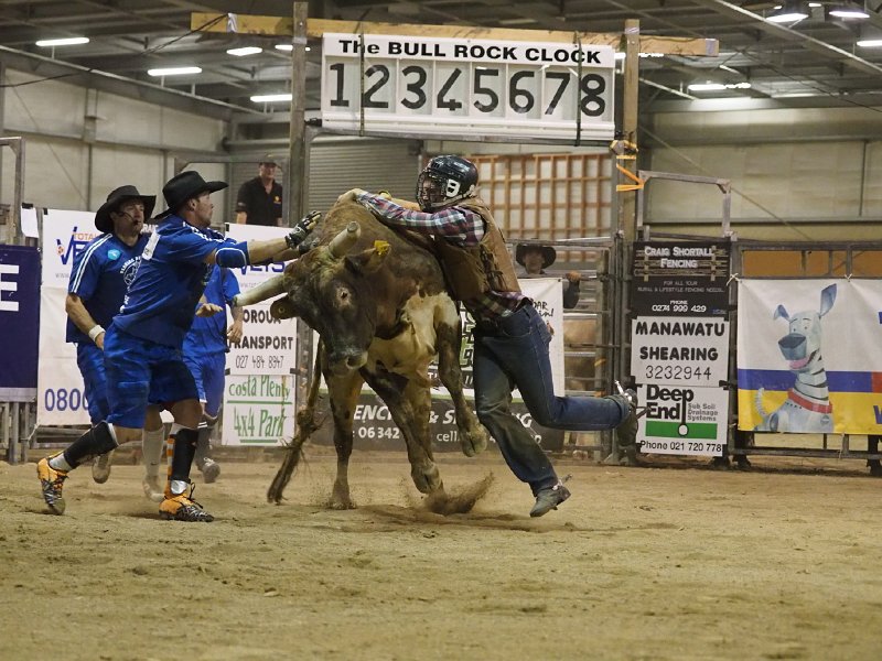 Manfield_2nd_round_140315_051m.jpg - Pub Charity Ironman Bullride, Manfield 14 March 2015